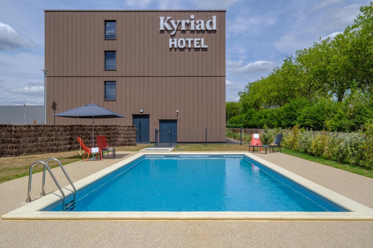 Kyriad Tours Sud - Ballan Mire Buitenkant foto